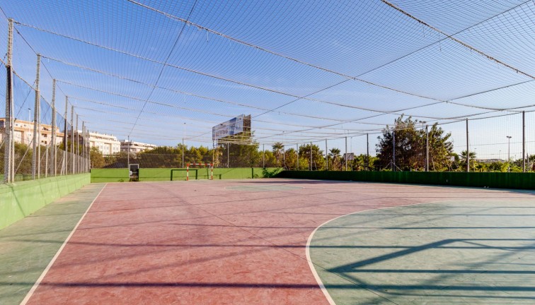 Resale - Bungalow - Torrevieja