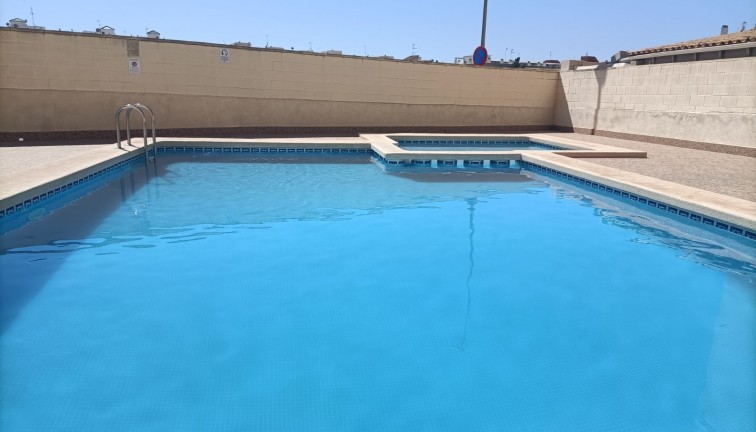 Reventa - Apartamento / piso - Torrevieja