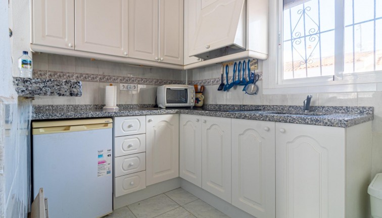 Återförsäljning -  Bostad - Översta våningen  - Torrevieja - Acequion