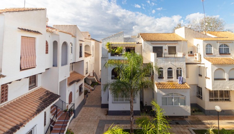 Återförsäljning -  Bostad - Översta våningen  - Torrevieja - Acequion