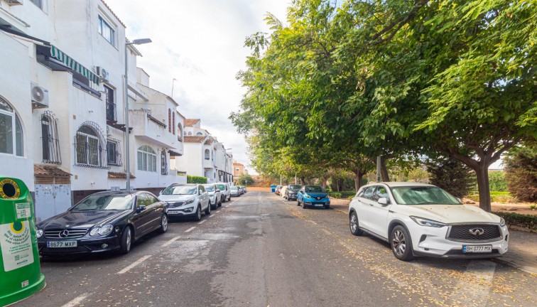 Återförsäljning -  Bostad - Översta våningen  - Torrevieja - Acequion