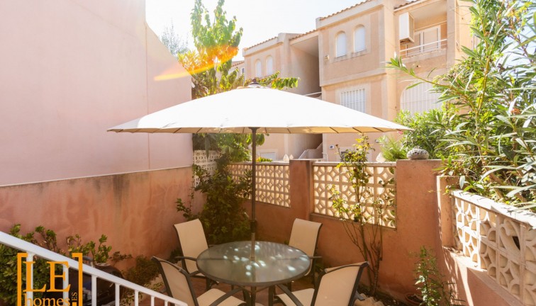 Jälleenmyynti - Paritalo/Rivitalo - Torrevieja - Los Frutales