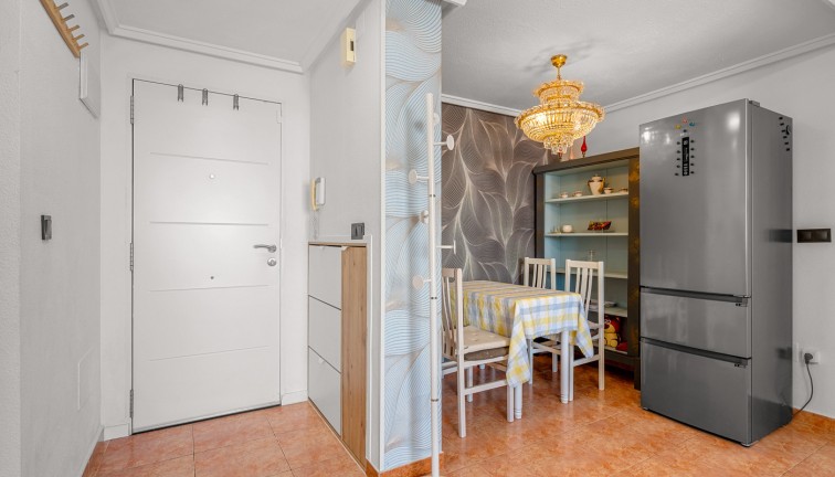 Återförsäljning - Lägenhet - Torrevieja