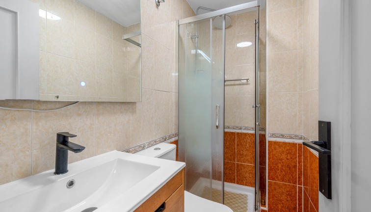 Återförsäljning - Lägenhet - Torrevieja