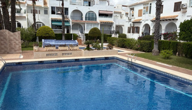 Jälleenmyynti - Paritalo/Rivitalo - Ciudad quesada - Ciudad Quesada