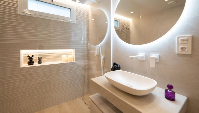 Obra nueva - Apartamento - Apartamento en el último piso - Guardamar del Segura