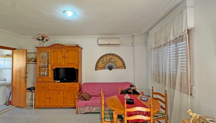 Återförsäljning - Duplex apartment (två våningar) - Torrevieja