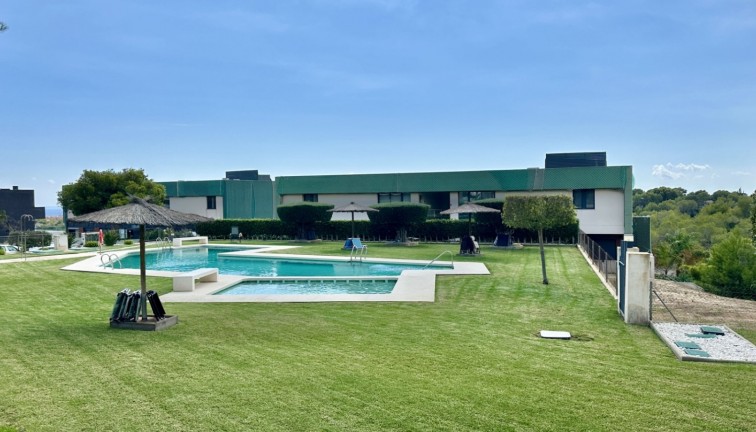 Resale - Apartment - Orihuela Costa - Villamartín