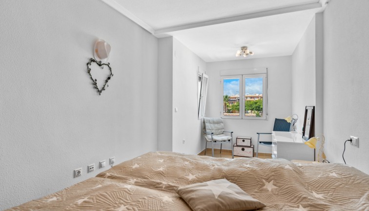 Jälleenmyynti - Bungalow - Torrevieja