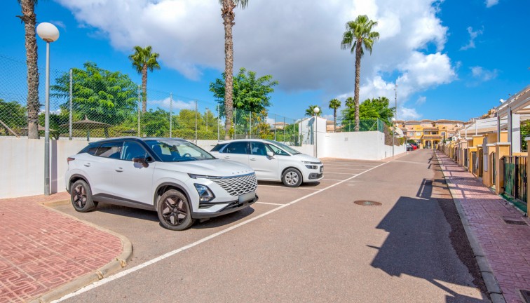 Jälleenmyynti - Bungalow - Torrevieja