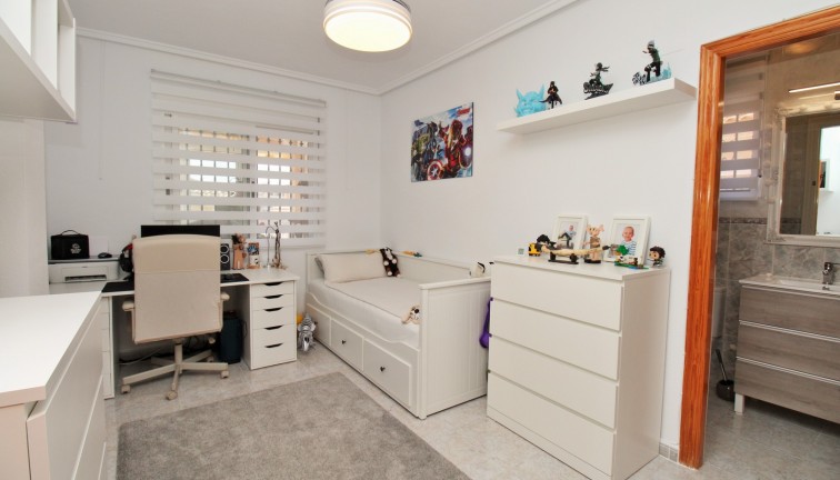 Resale - Chalet - Villamartín