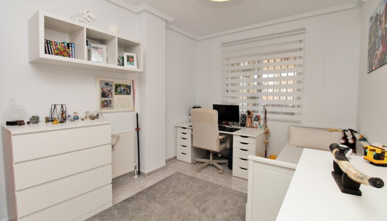 Resale - Chalet - Villamartín