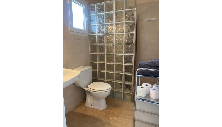 Resale - Apartment - Villamartín