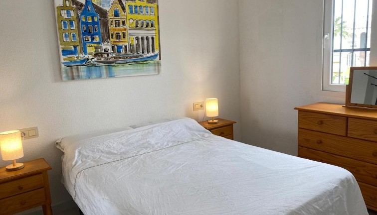 Resale - Apartment - Villamartín