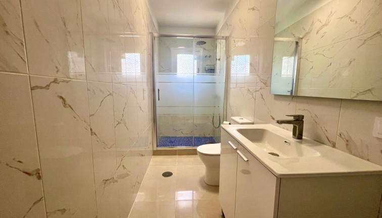 Resale - Villa / Semi detached - La Mata - LA MATA