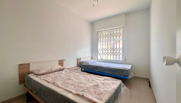 Resale - Villa / Semi detached - La Mata - LA MATA