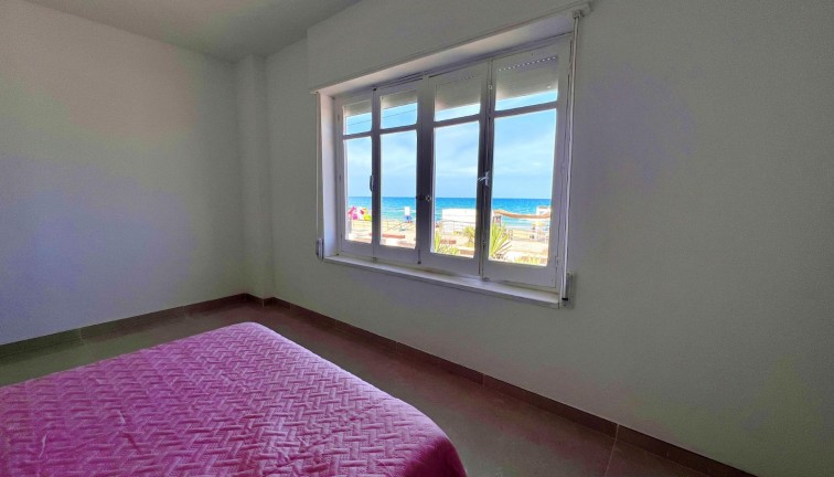 Resale - Villa / Semi detached - La Mata - LA MATA