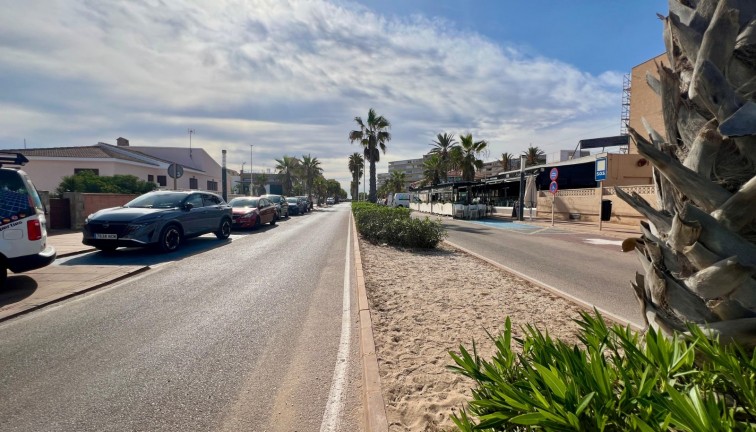 Resale - Villa / Semi detached - La Mata - LA MATA