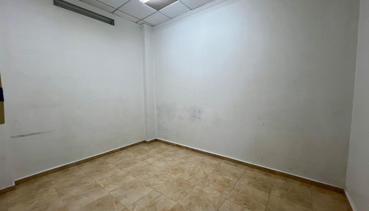 Reventa - Comercial - Beniel