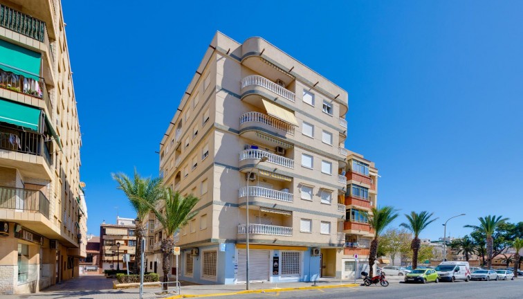 Reventa - Apartamento / piso - Guardamar del Segura