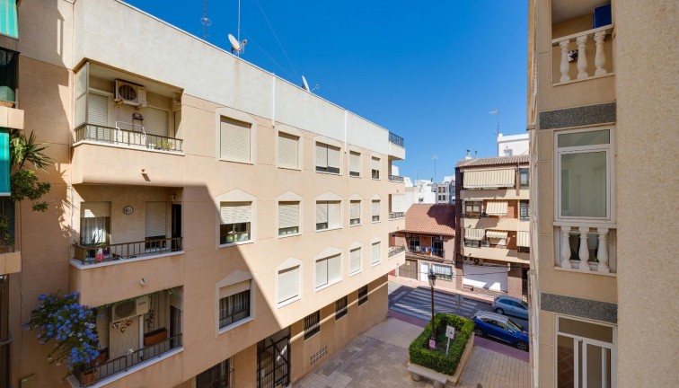 Reventa - Apartamento / piso - Guardamar del Segura