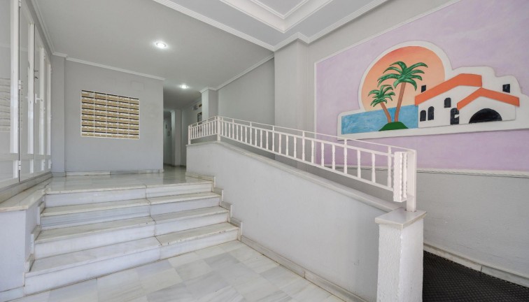 Reventa - Apartamento / piso - Guardamar del Segura