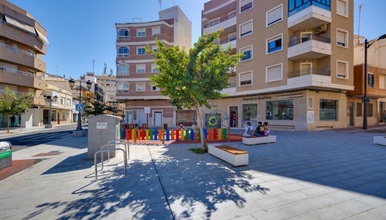 Reventa - Apartamento / piso - Guardamar del Segura