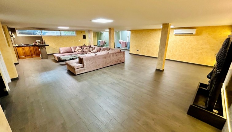 Resale - Chalet - Torrevieja - LA MATA