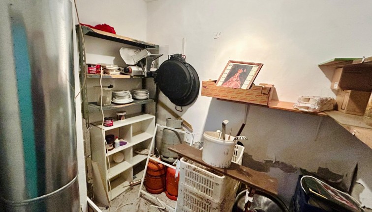 Jälleenmyynti - Liiketila - Torrevieja