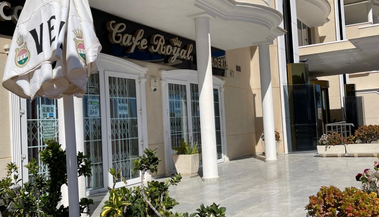 Jälleenmyynti - Liiketila - Guardamar del Segura