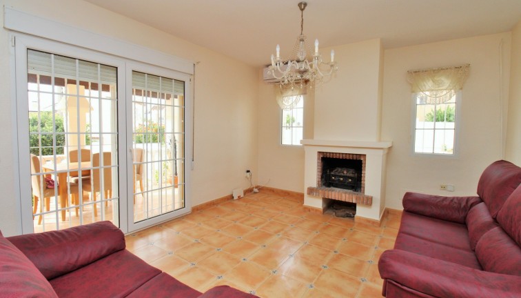 Jälleenmyynti - Erillistalo - Villamartín