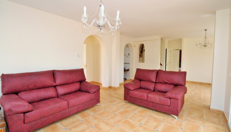 Jälleenmyynti - Erillistalo - Villamartín