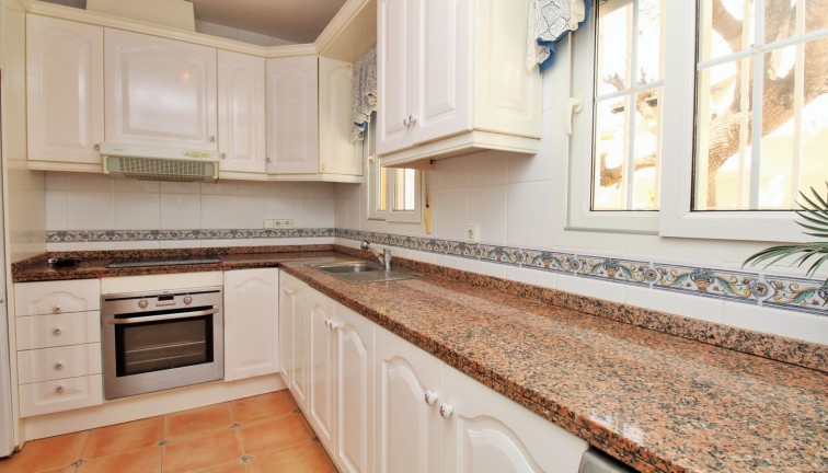 Jälleenmyynti - Erillistalo - Villamartín