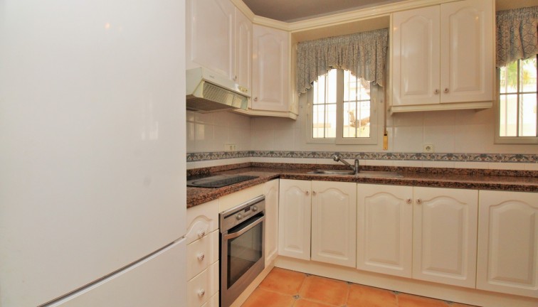 Jälleenmyynti - Erillistalo - Villamartín