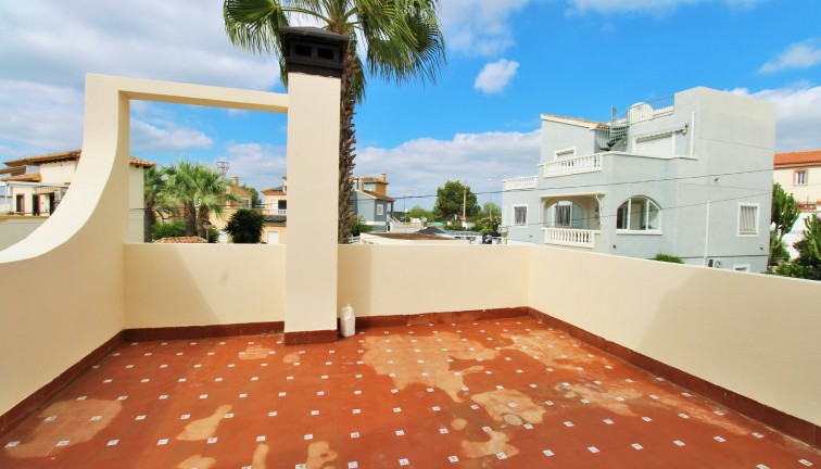 Jälleenmyynti - Erillistalo - Villamartín