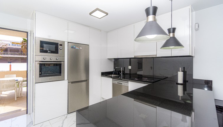 Jälleenmyynti - Asunto - Mil Palmeras