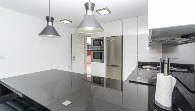 Jälleenmyynti - Asunto - Mil Palmeras