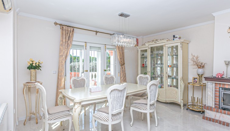 Resale - Chalet - Campoamor