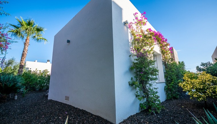 Resale - Chalet - Algorfa