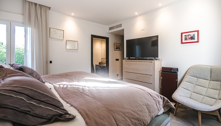 Resale - Chalet - Algorfa