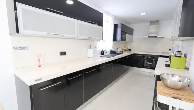 Jälleenmyynti - Erillistalo - Cabo Roig - Costa blanca