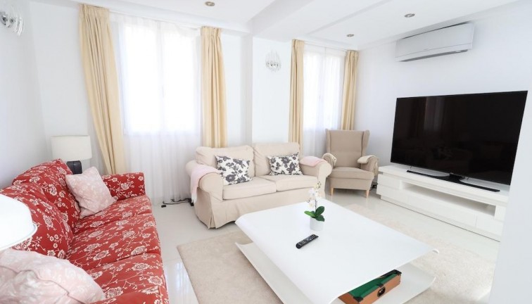 Jälleenmyynti - Erillistalo - Cabo Roig - Costa blanca