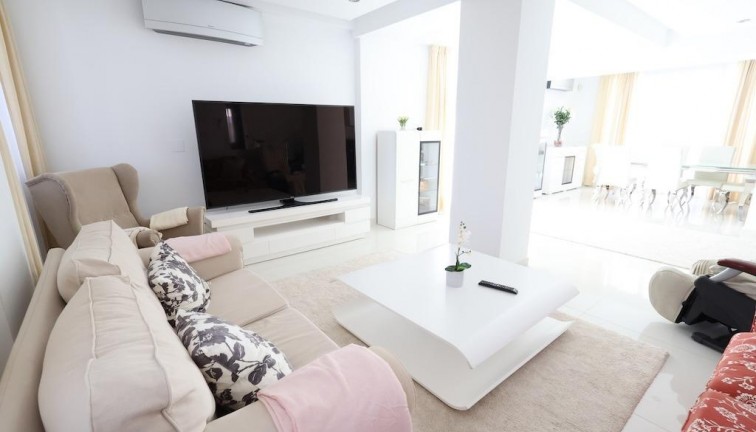 Jälleenmyynti - Erillistalo - Cabo Roig - Costa blanca