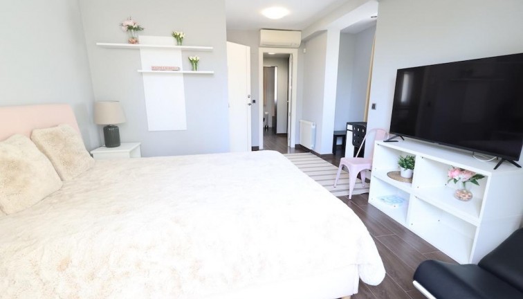 Jälleenmyynti - Erillistalo - Cabo Roig - Costa blanca