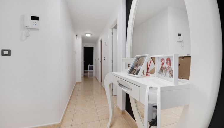 Reventa - Apartamento / piso - Torrevieja