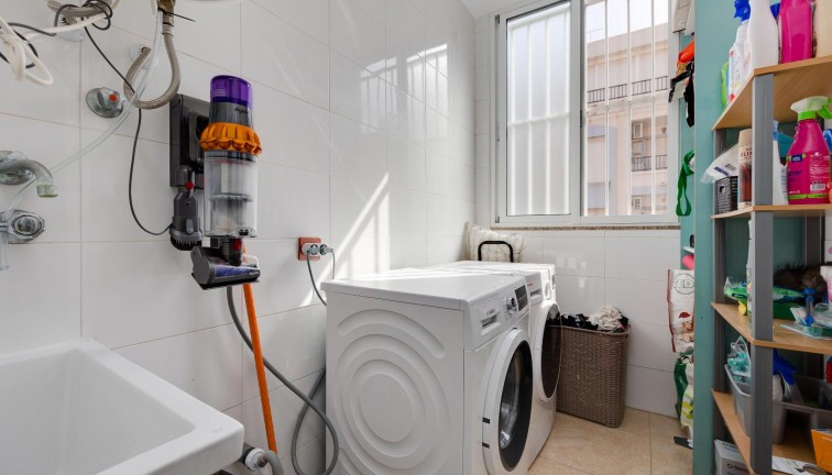 Reventa - Apartamento / piso - Torrevieja