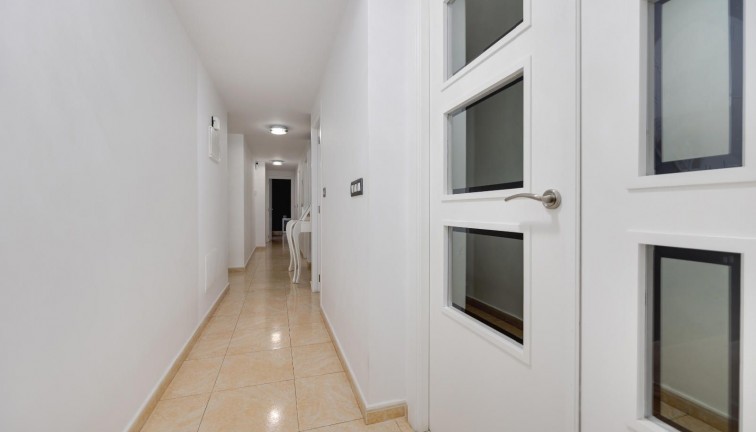 Reventa - Apartamento / piso - Torrevieja