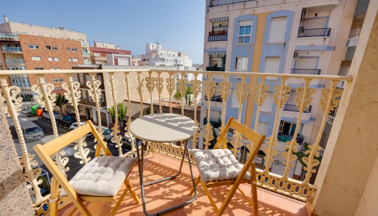 Reventa - Apartamento / piso - Torrevieja