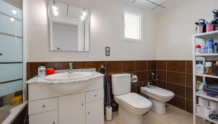 Reventa - Apartamento / piso - Torrevieja