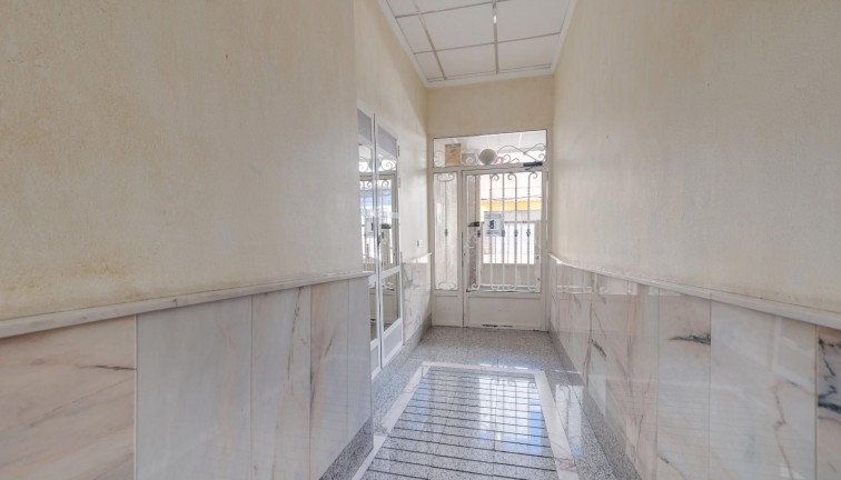 Reventa - Apartamento / piso - Torrevieja